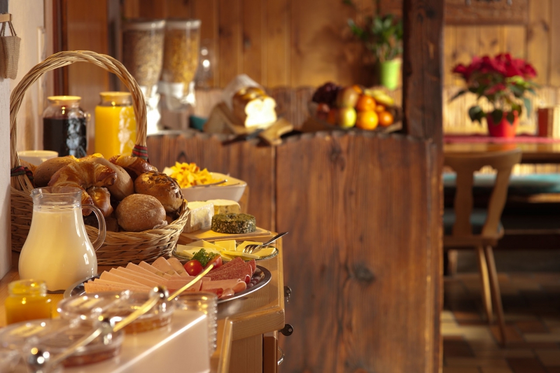 restaurant-TARADEAU-min_breakfast-801827